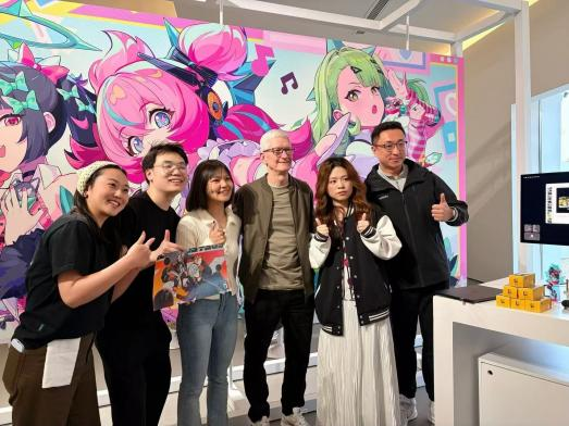 《绝区零》登上苹果发布会：折叠屏 iPhone Duo 拿她当游戏性能试金石
